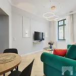 Radwanska Gold By Lookap Apartment Lodz